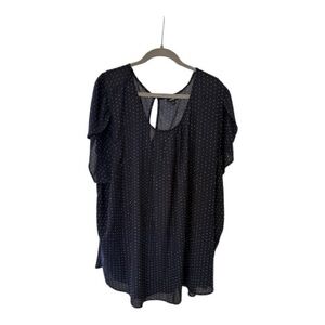 Torrid Size 5 Dark Blue White Triangle Print Flutter Sleeve Blouse